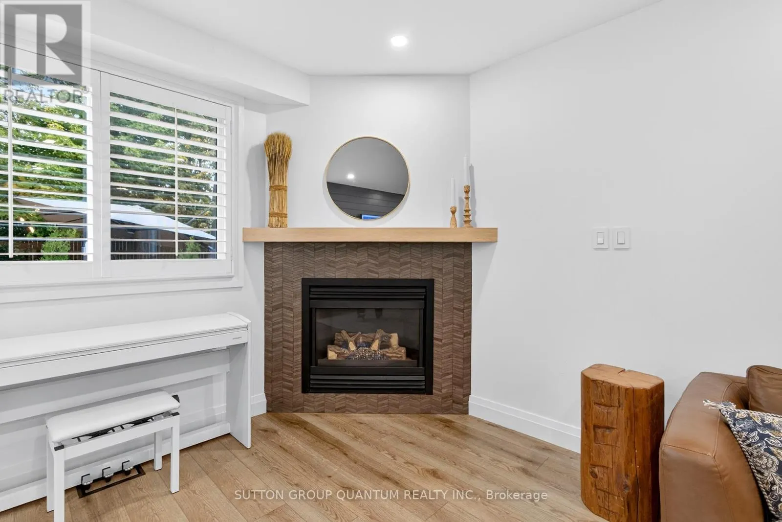 28 ENDEAVOUR DRIVE
