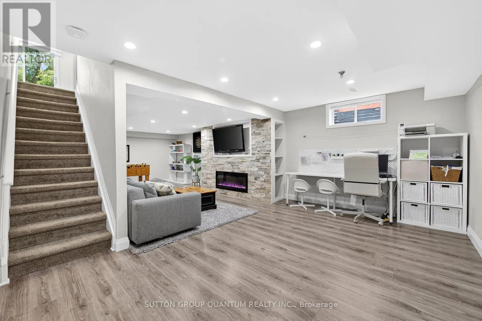 28 ENDEAVOUR DRIVE