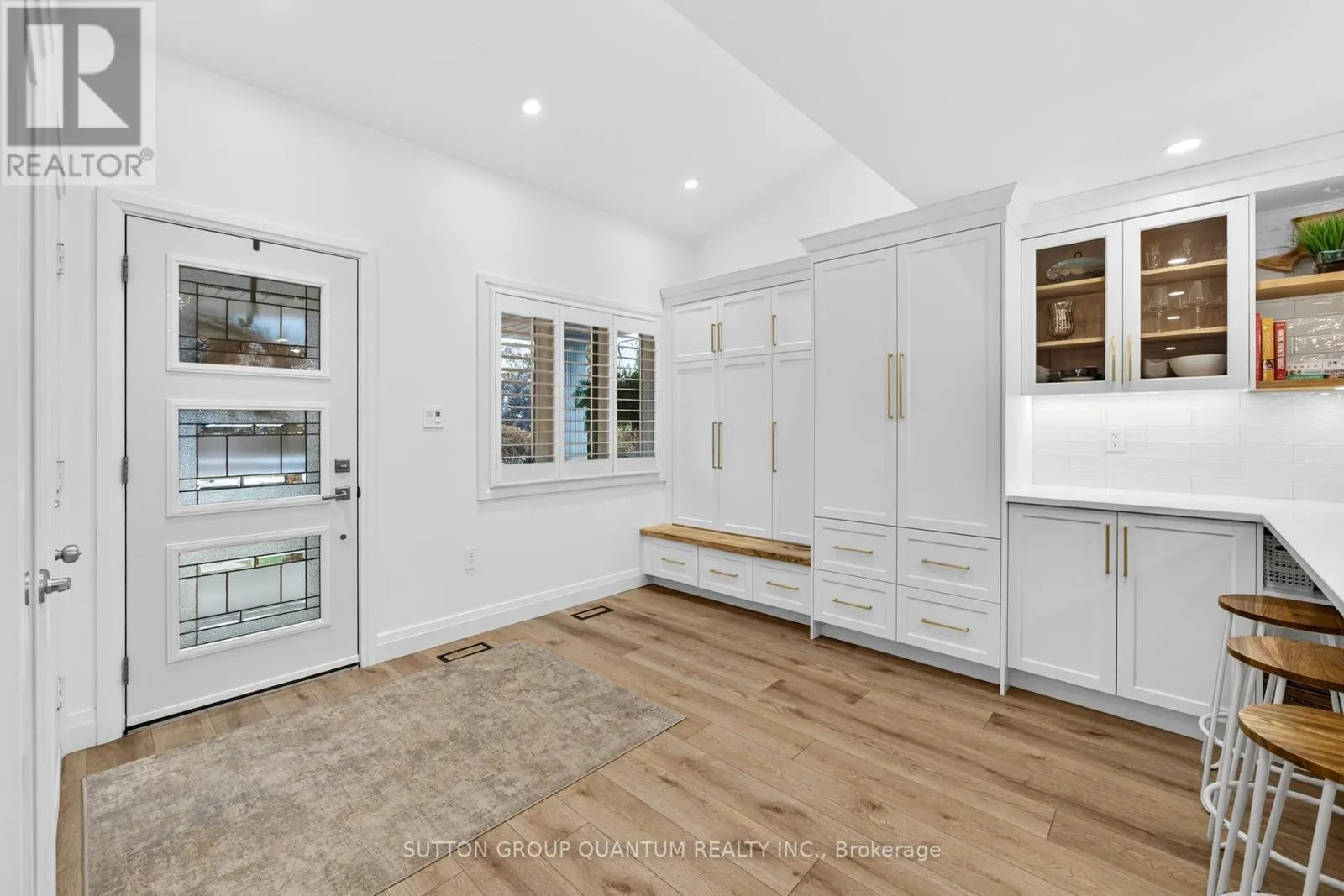 28 ENDEAVOUR DRIVE