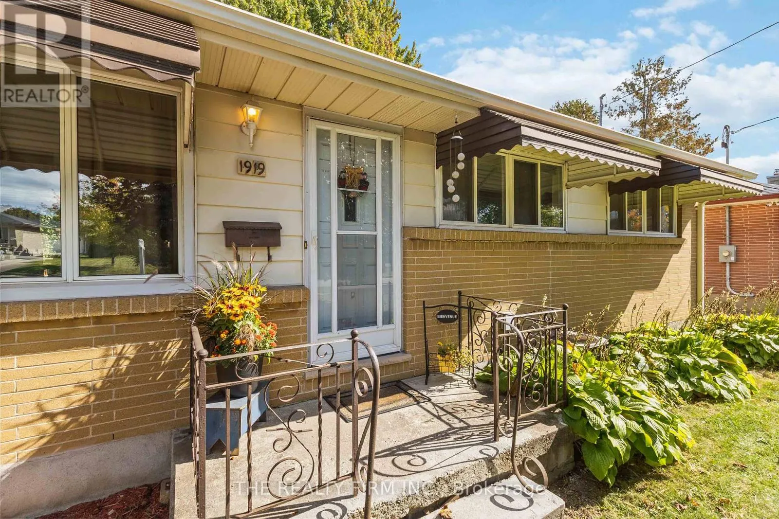 1919 DULUTH CRESCENT