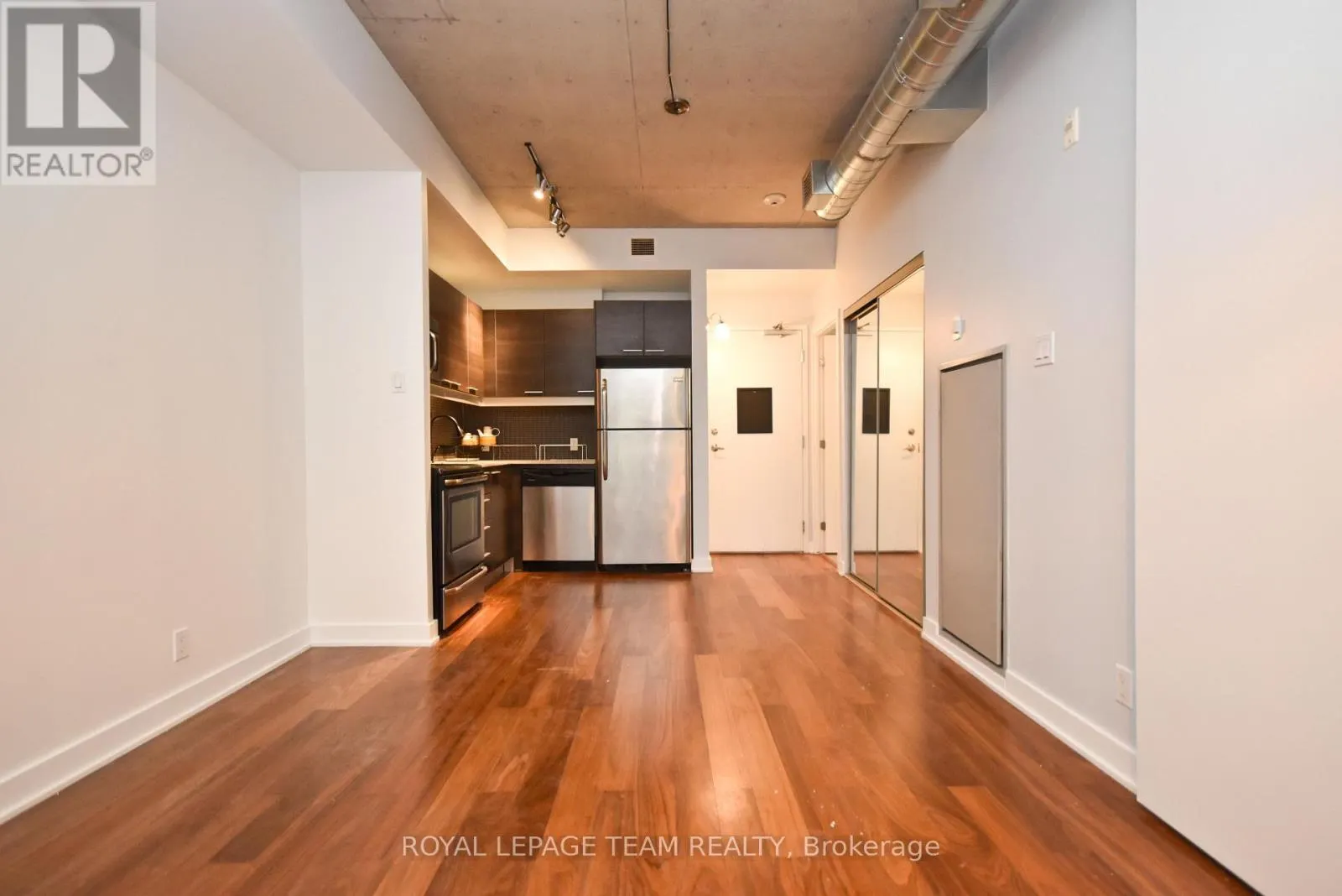 211 - 354 GLADSTONE AVENUE