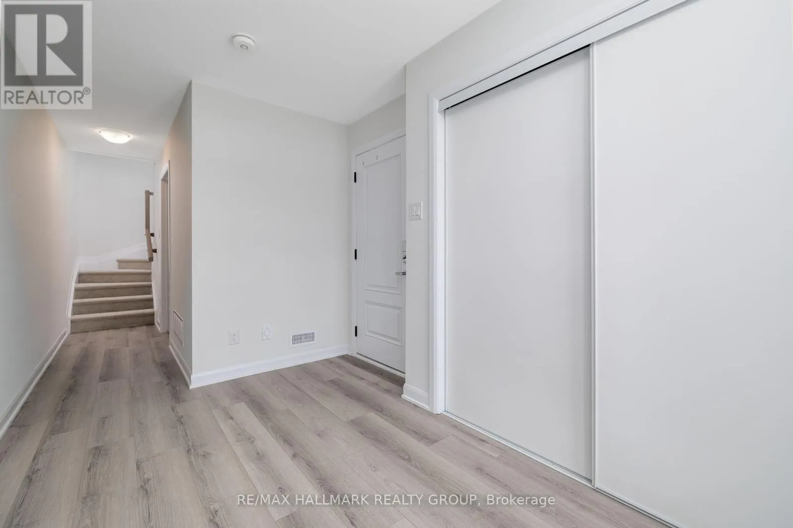 305 RAHEEN COURT