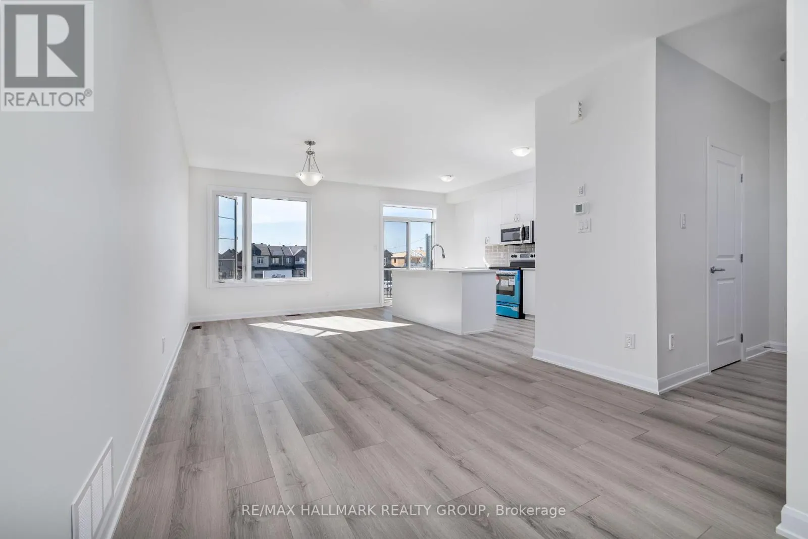 305 RAHEEN COURT
