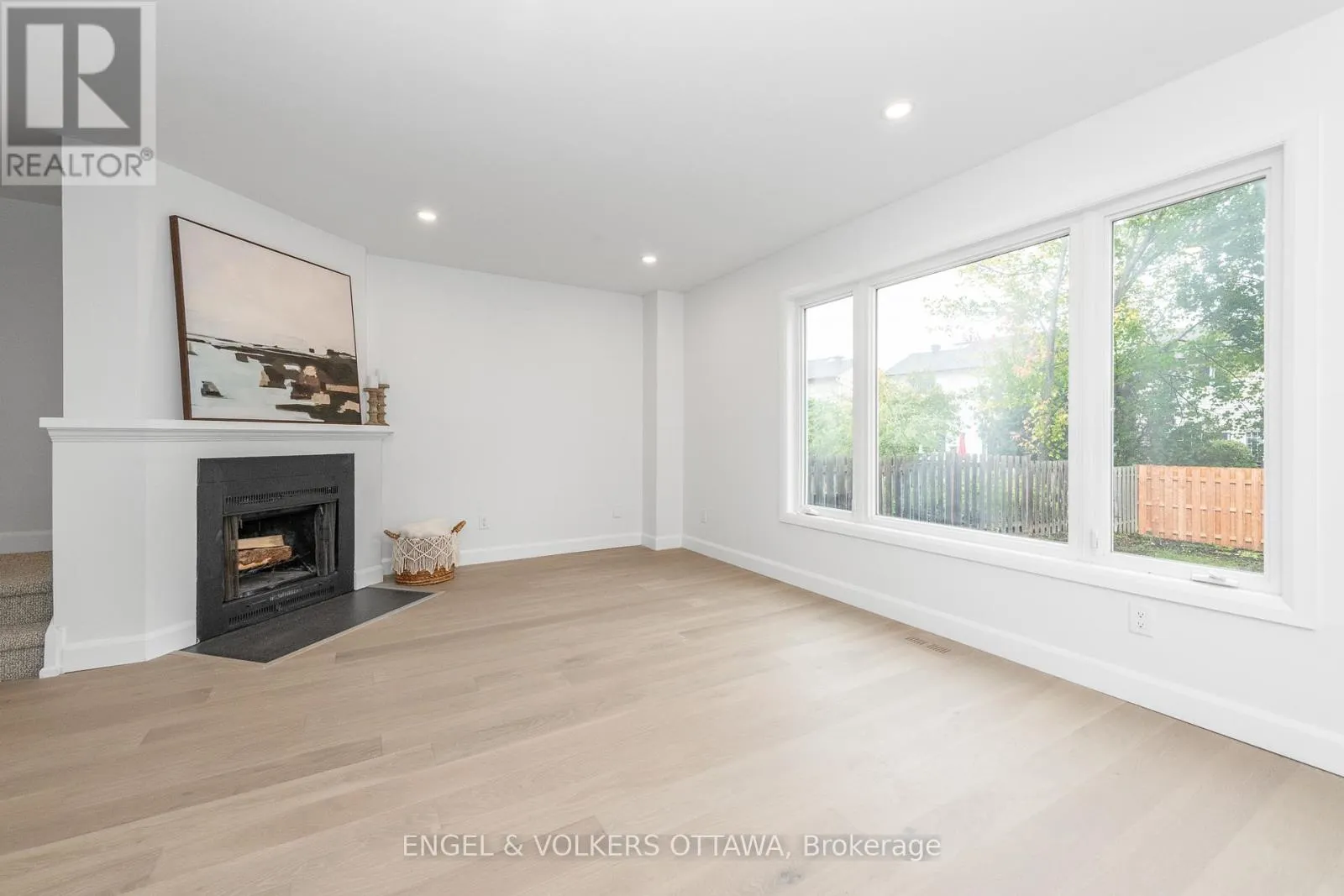 39 BENLARK ROAD