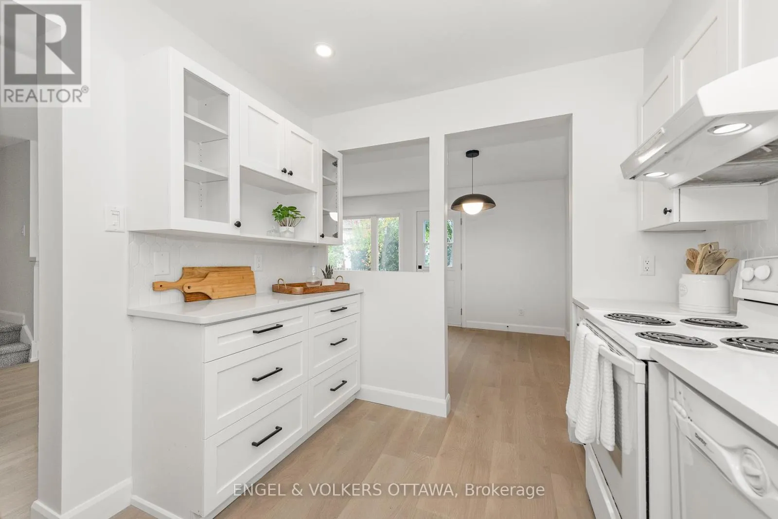 39 BENLARK ROAD