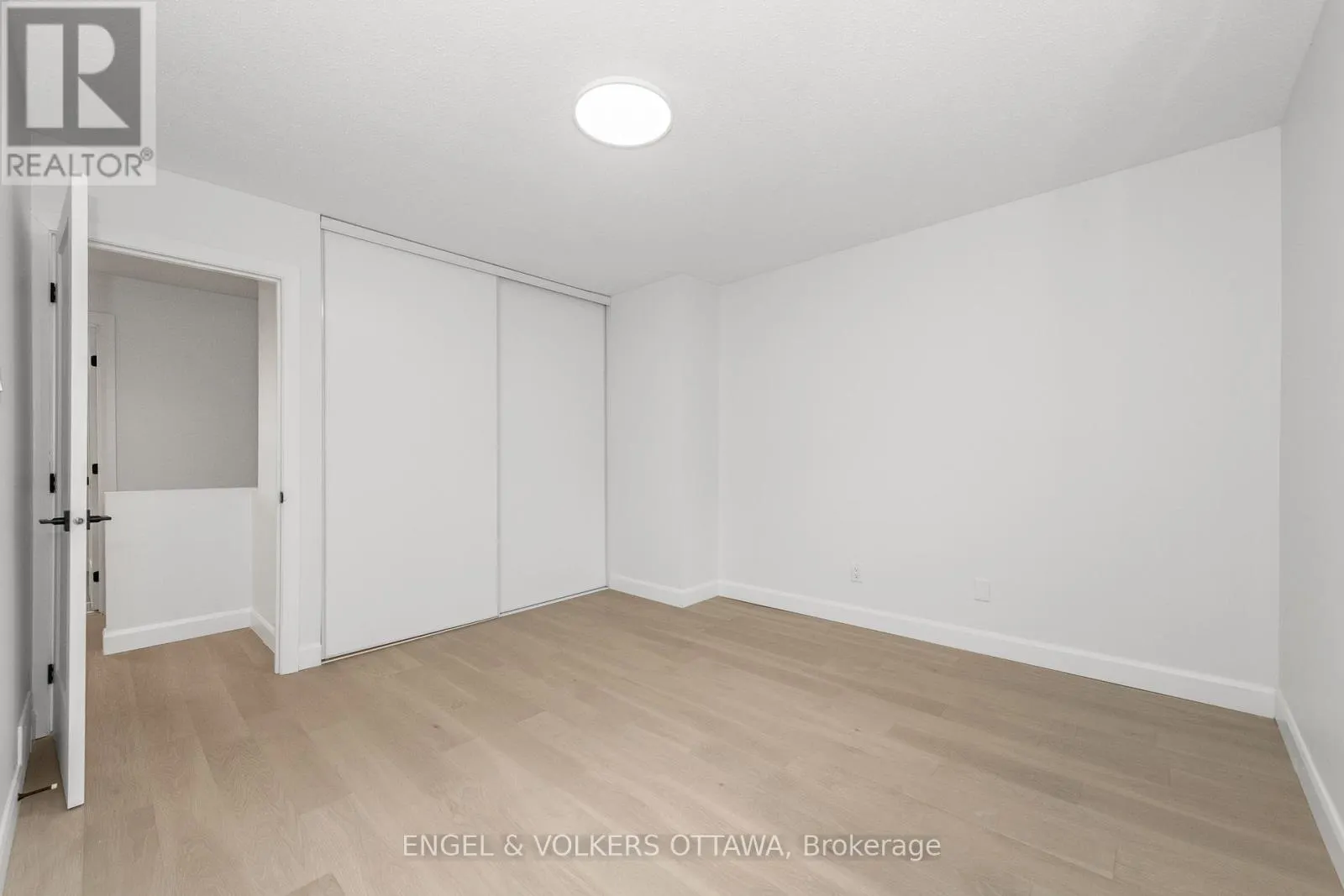39 BENLARK ROAD