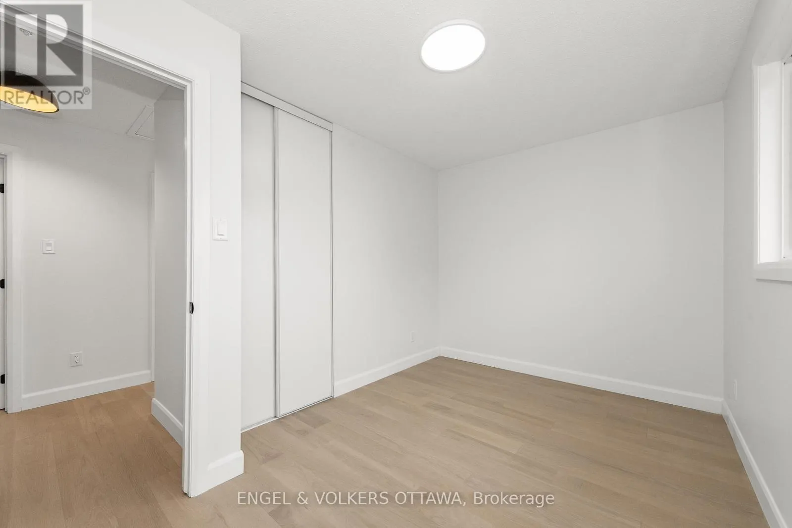 39 BENLARK ROAD