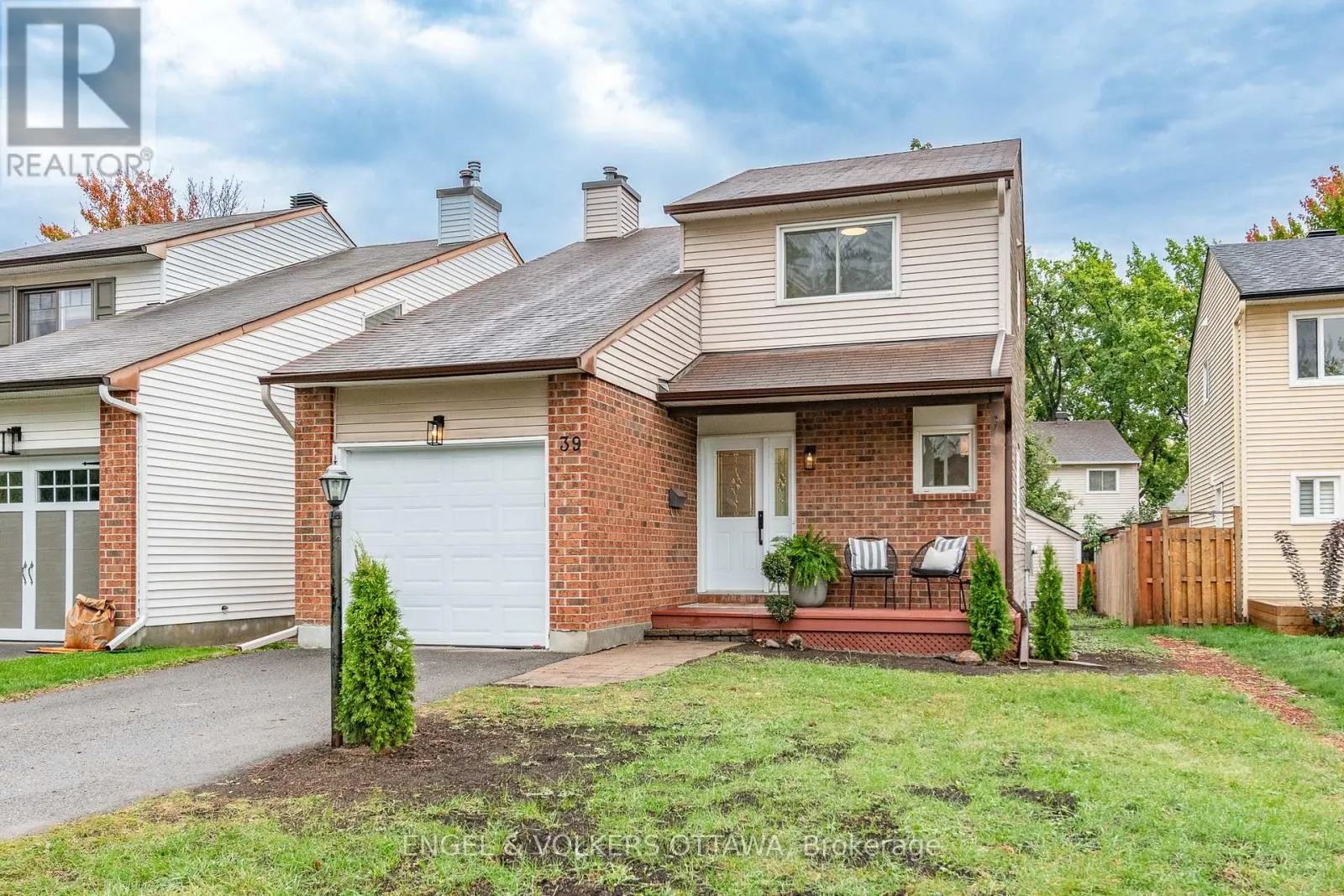 39 BENLARK ROAD