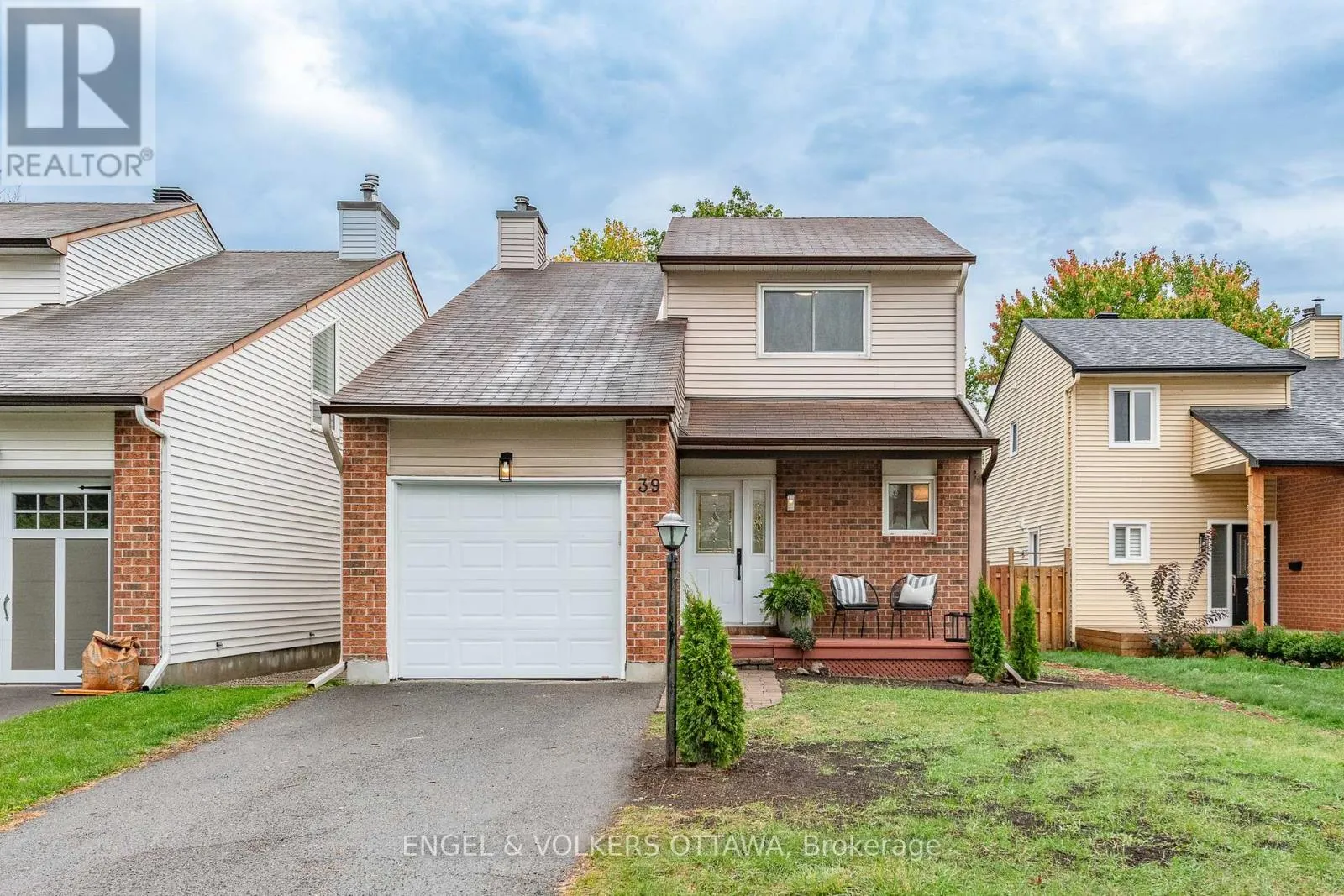 39 BENLARK ROAD