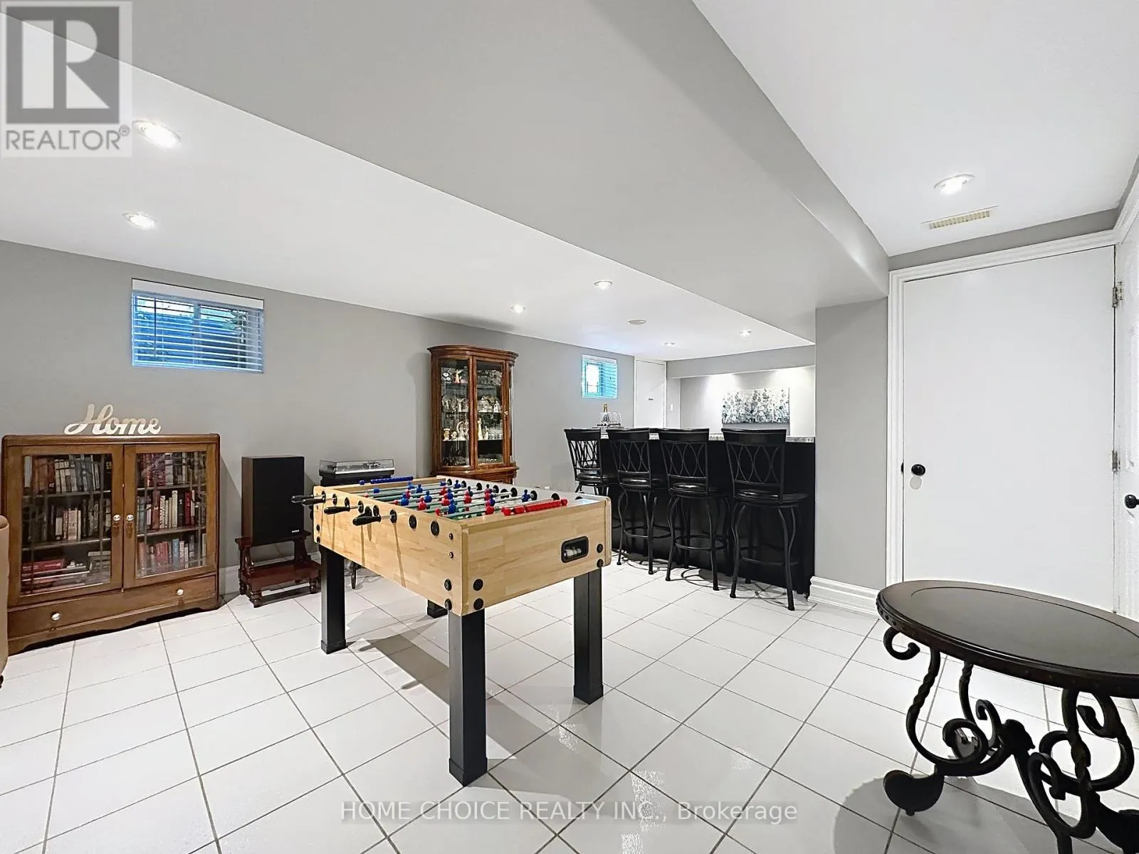 49 RIVIERA RIDGE