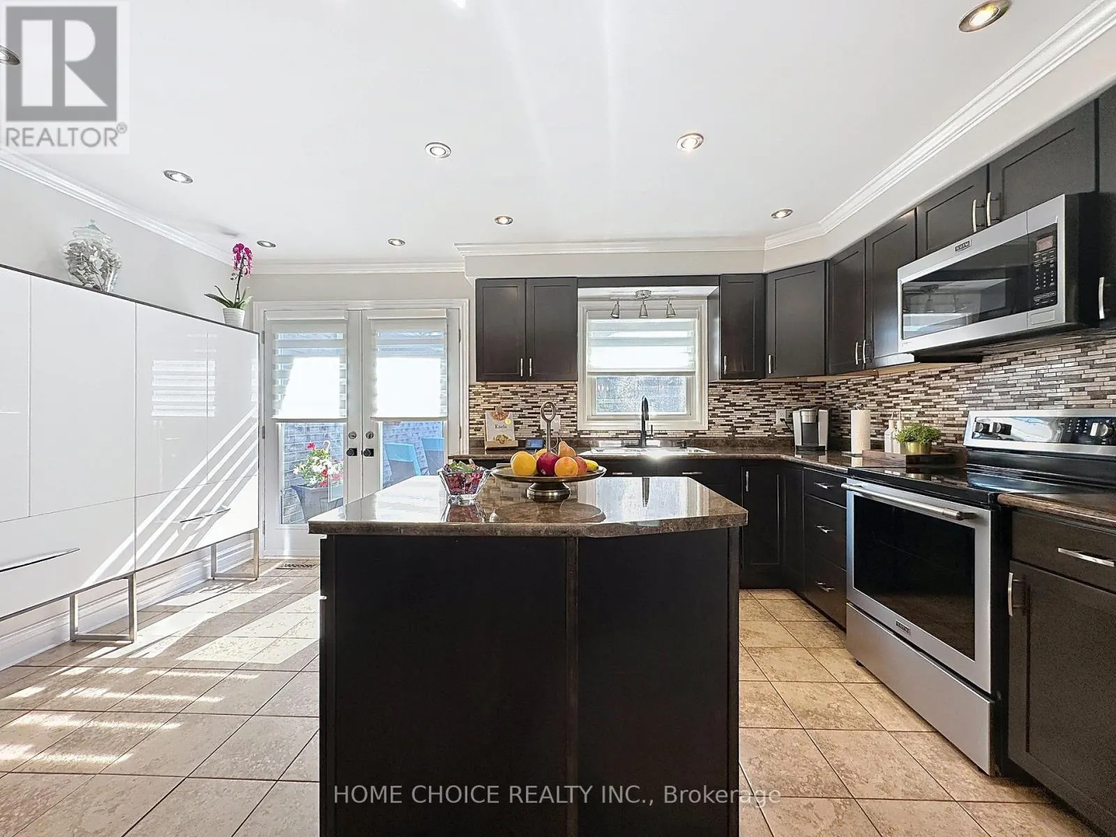49 RIVIERA RIDGE