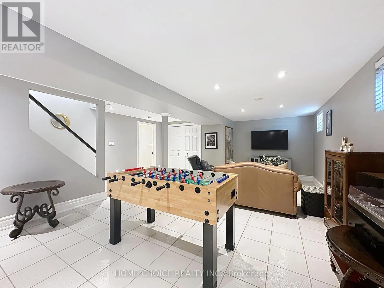 49 RIVIERA RIDGE