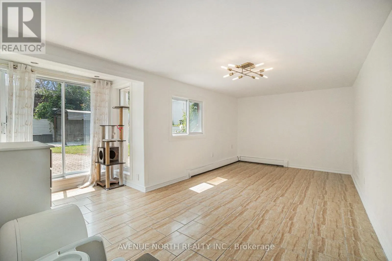 6 MOSGROVE AVENUE