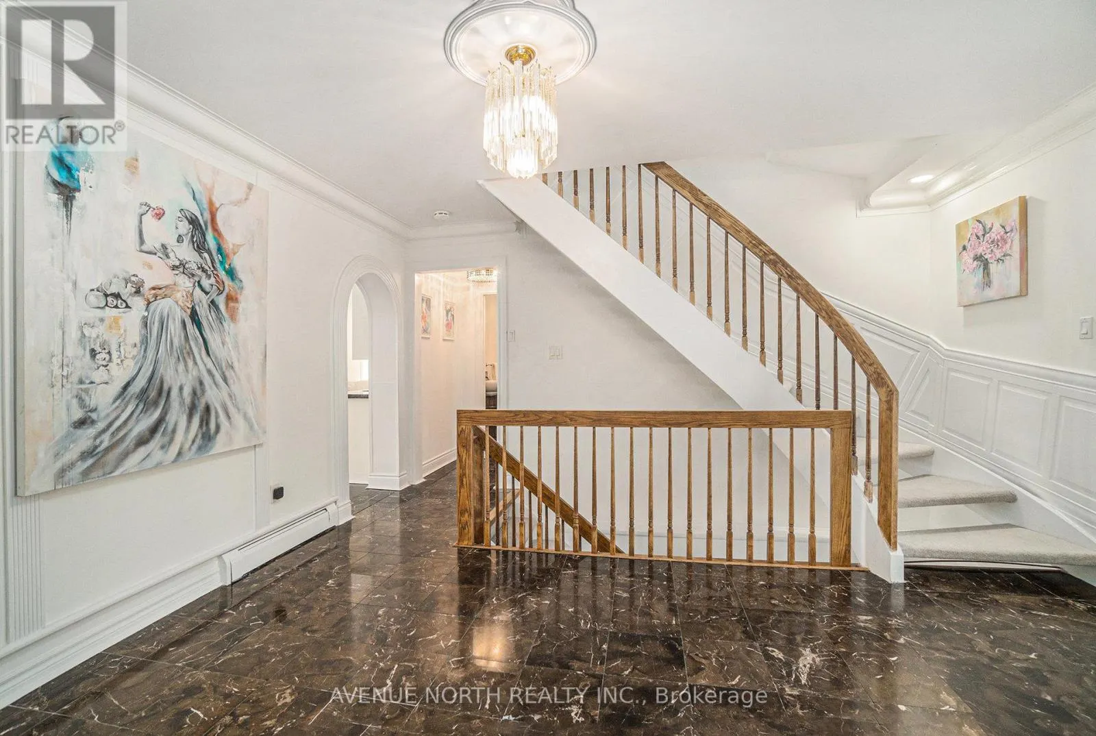 6 MOSGROVE AVENUE