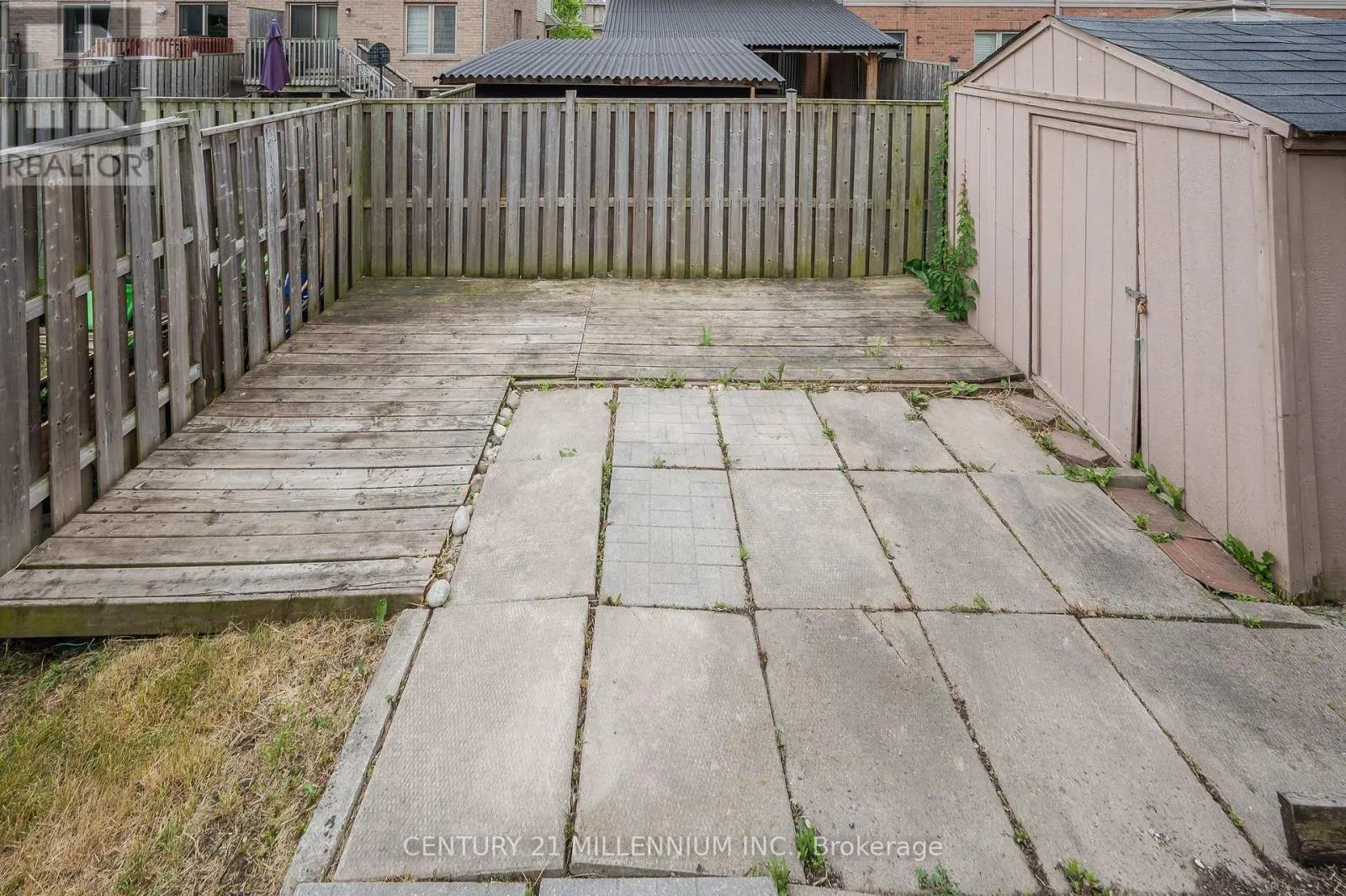 43 BANKFIELD CRESCENT