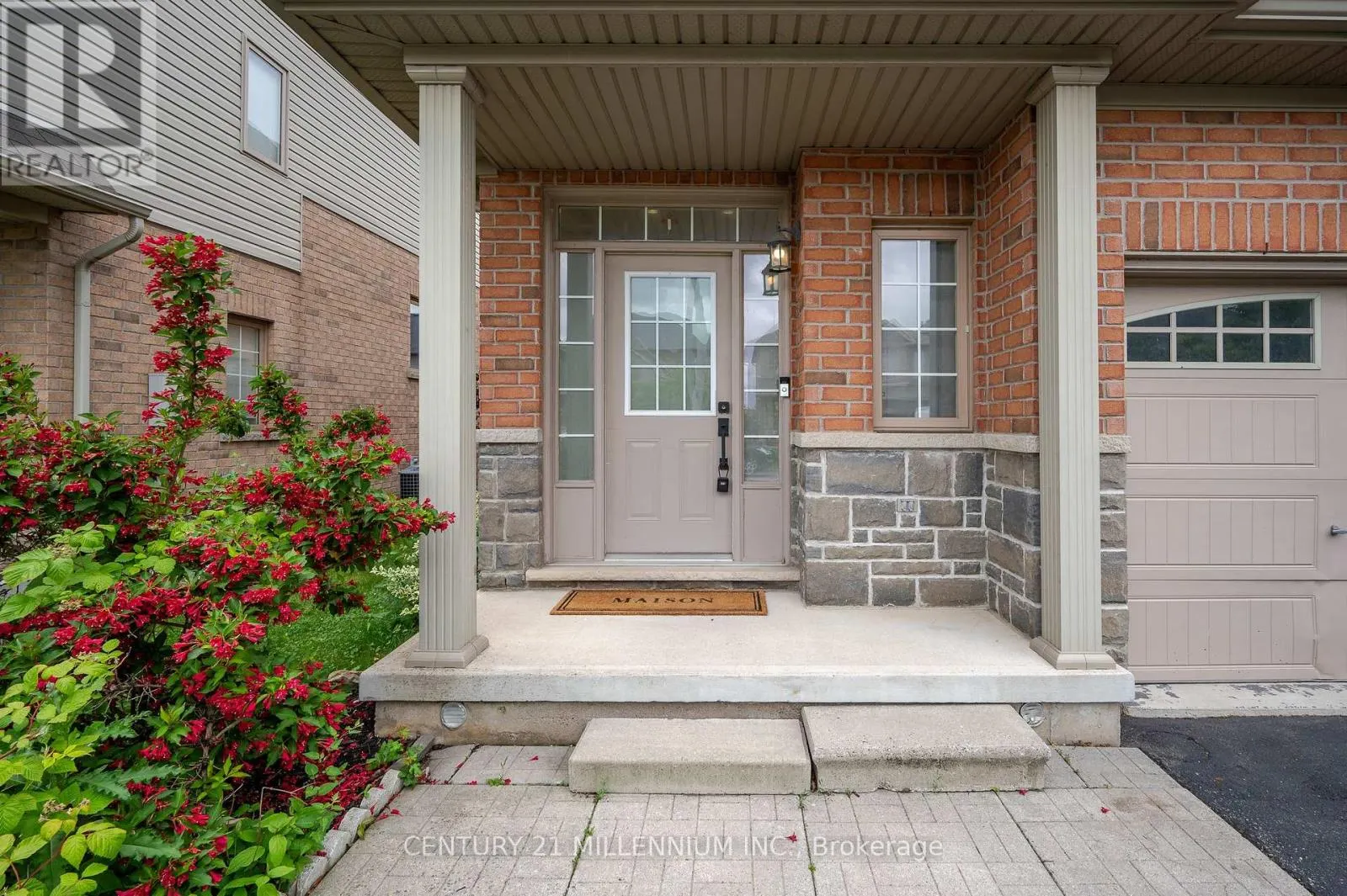 43 BANKFIELD CRESCENT