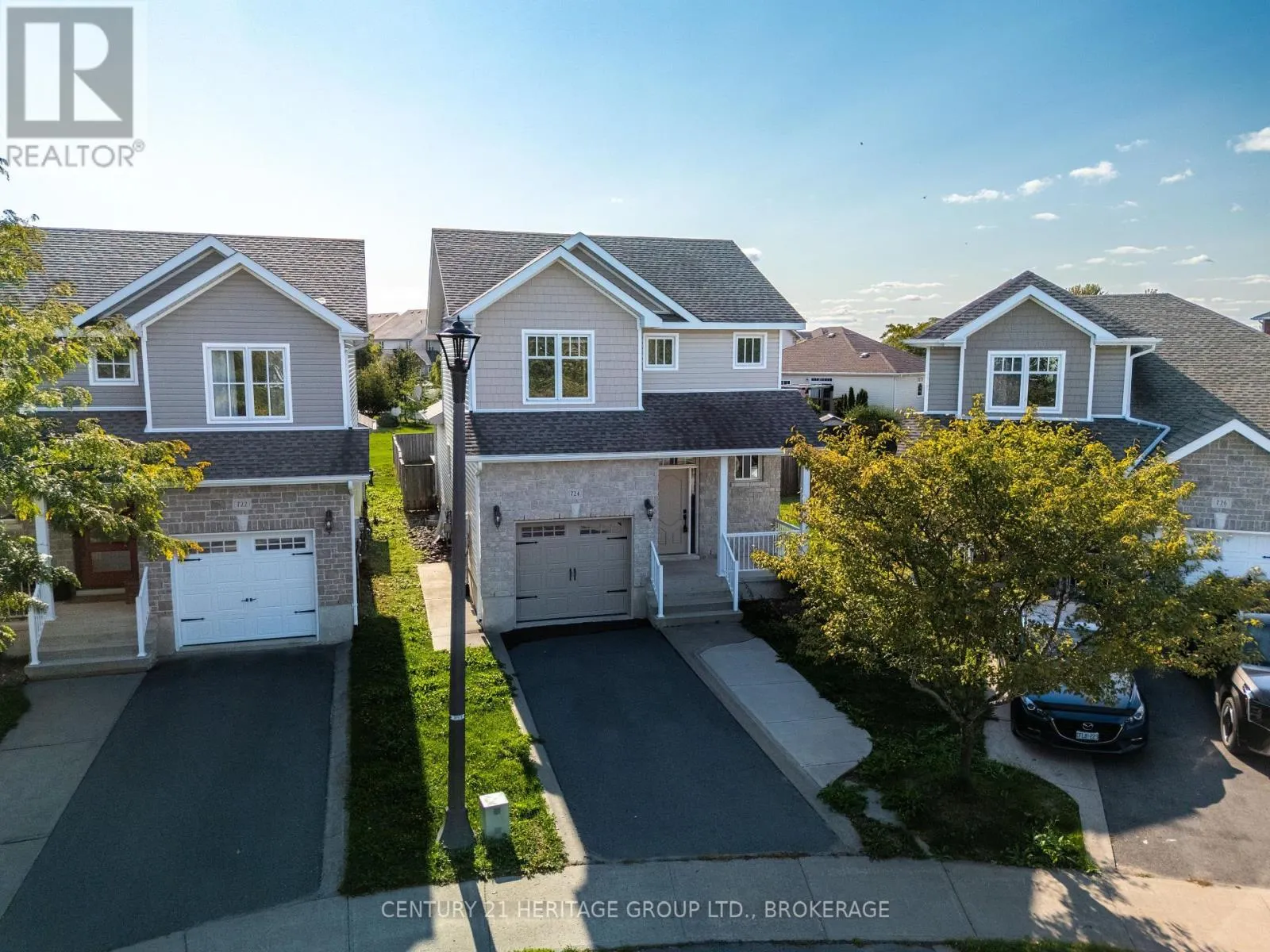 724 MARGARET WAY