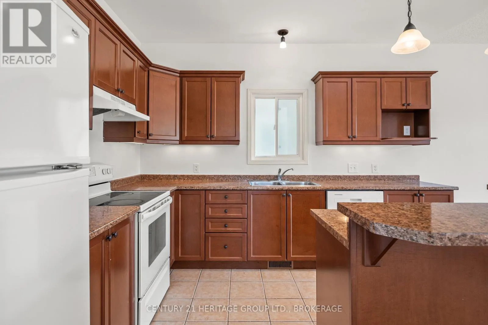 724 MARGARET WAY