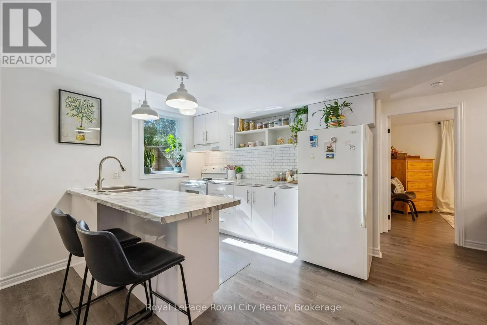 3 LATENDA PLACE