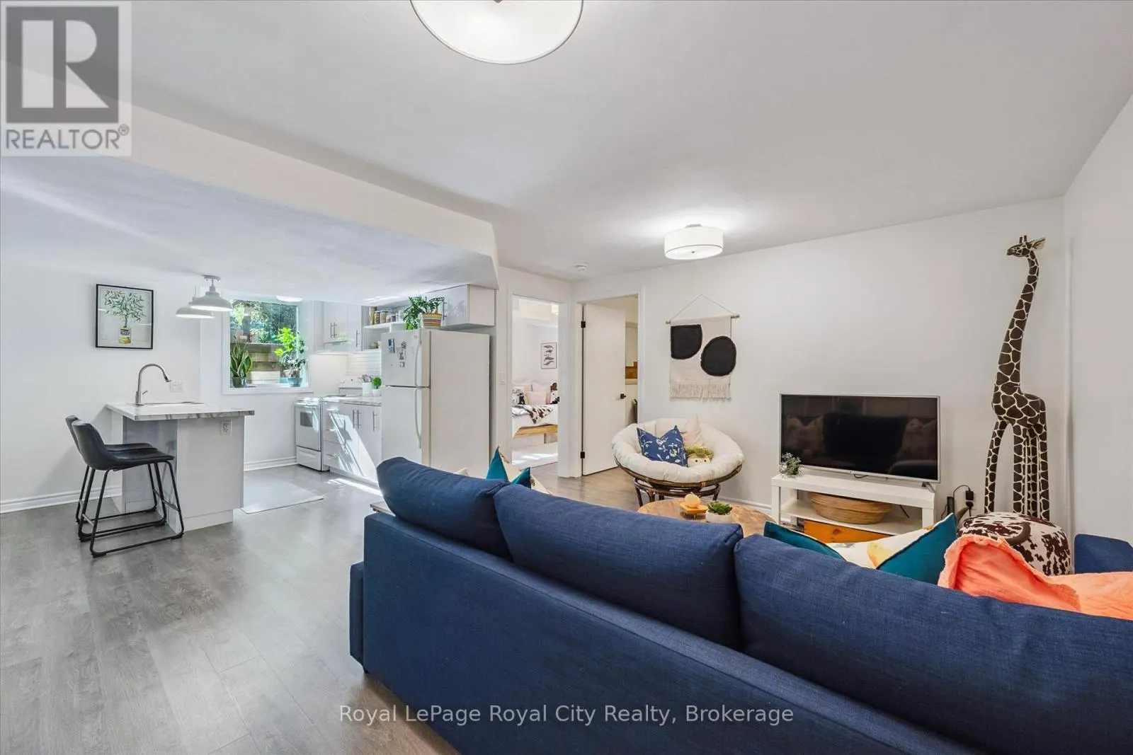 3 LATENDA PLACE