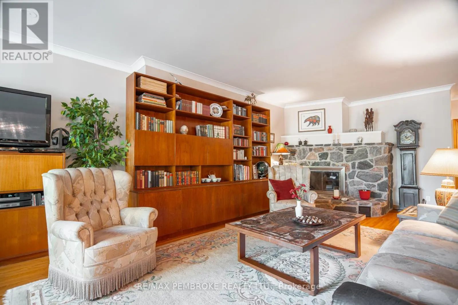 55 BLUE DANUBE WAY