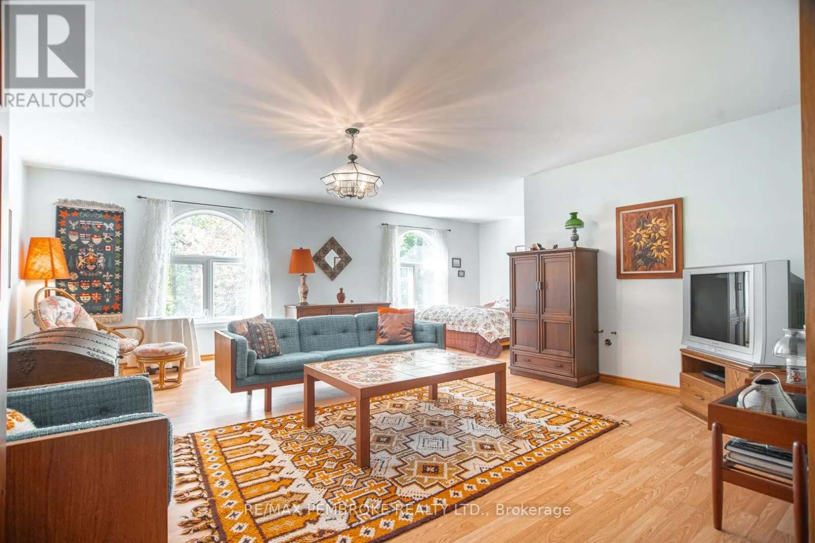 55 BLUE DANUBE WAY