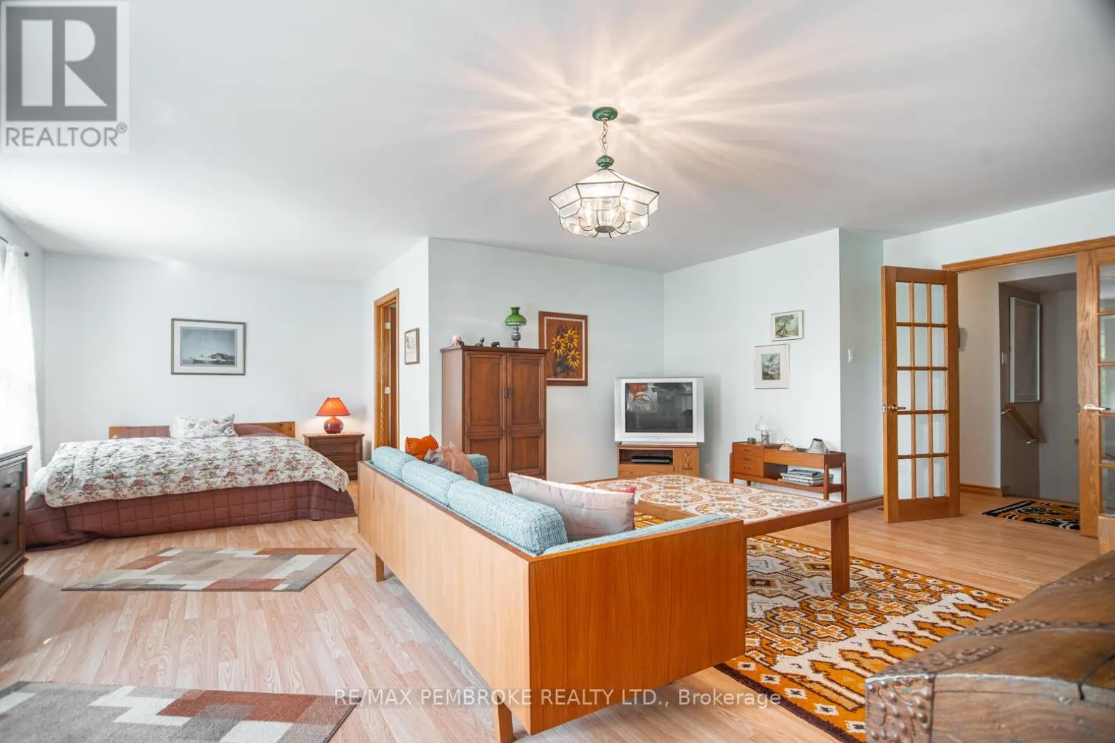55 BLUE DANUBE WAY