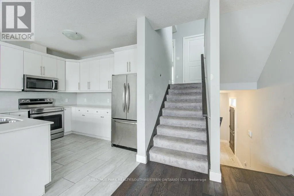 62 - 745 CHELTON ROAD