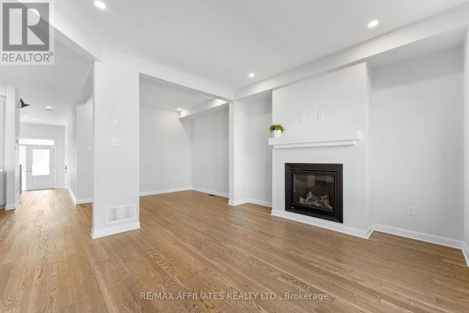 140 SHALLOW POND PLACE