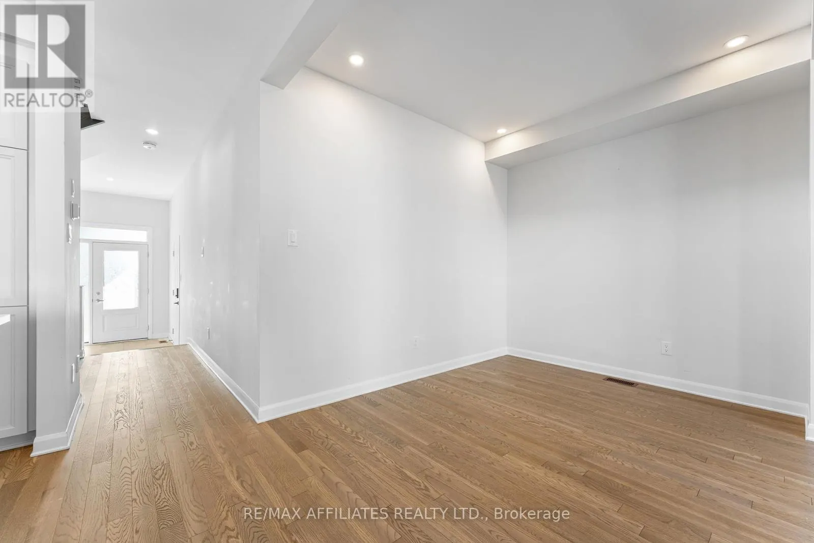 140 SHALLOW POND PLACE