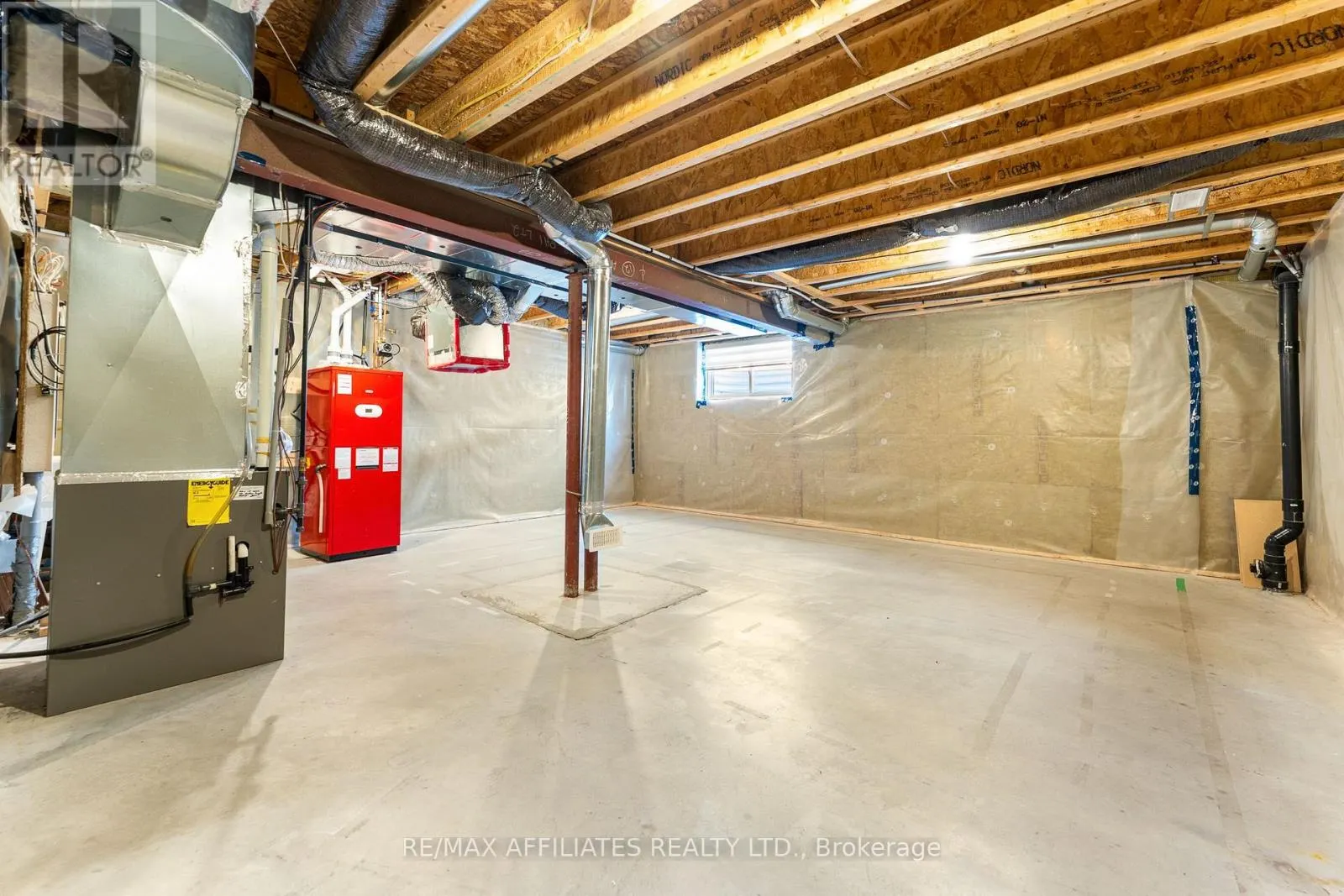 140 SHALLOW POND PLACE