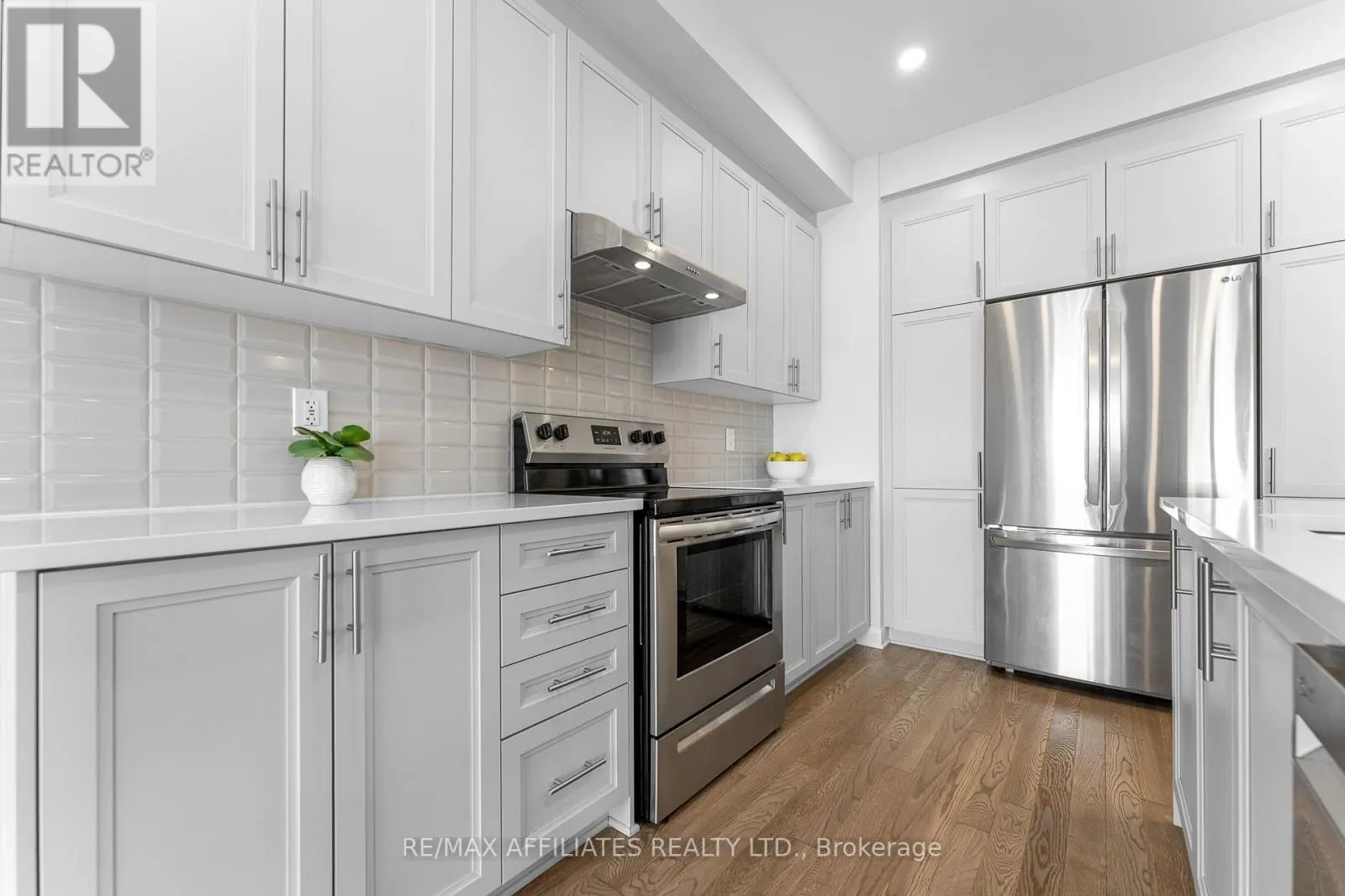 140 SHALLOW POND PLACE