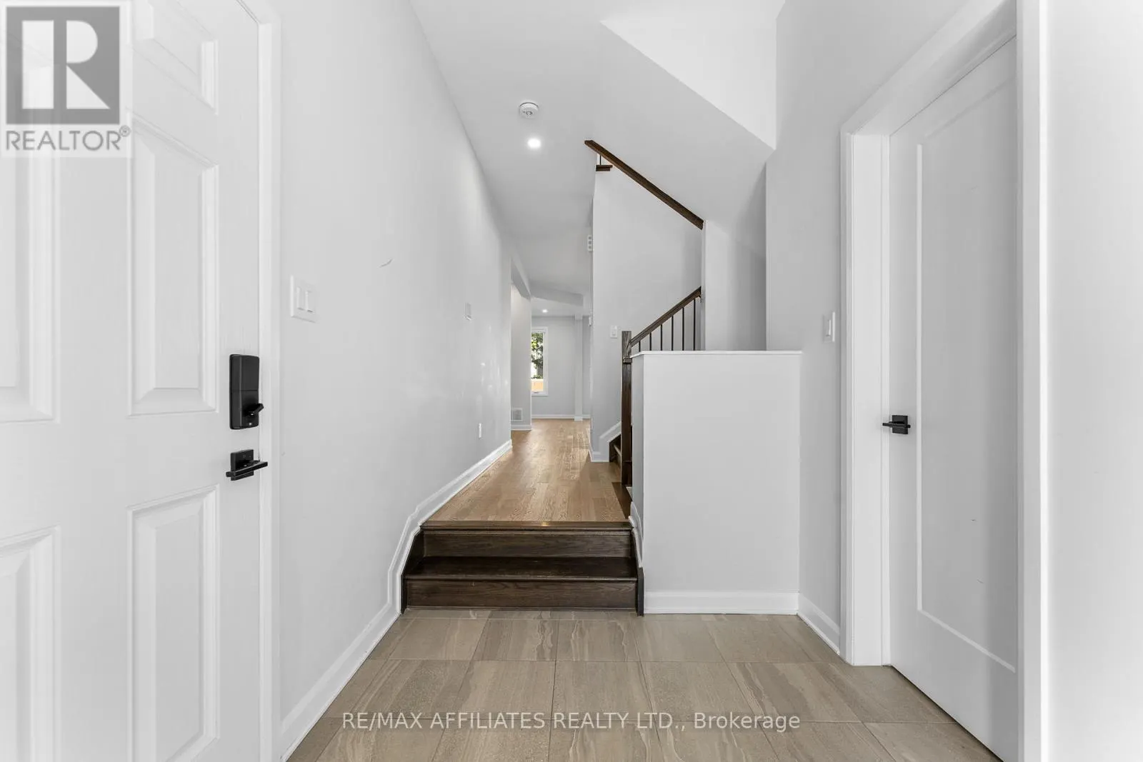 140 SHALLOW POND PLACE