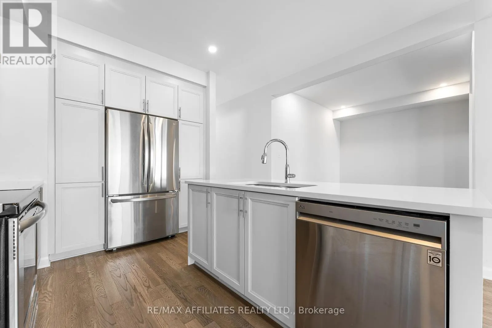 140 SHALLOW POND PLACE