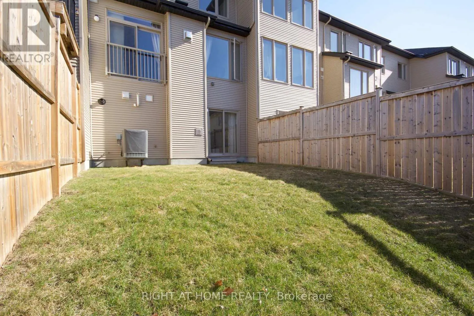 908 FLETCHER CIRCLE