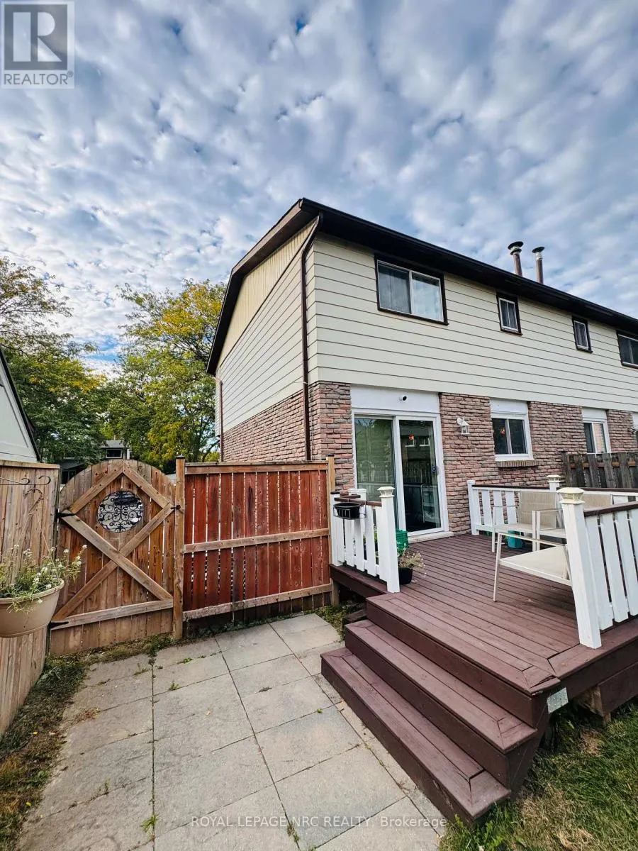 38 LAFAYETTE DRIVE