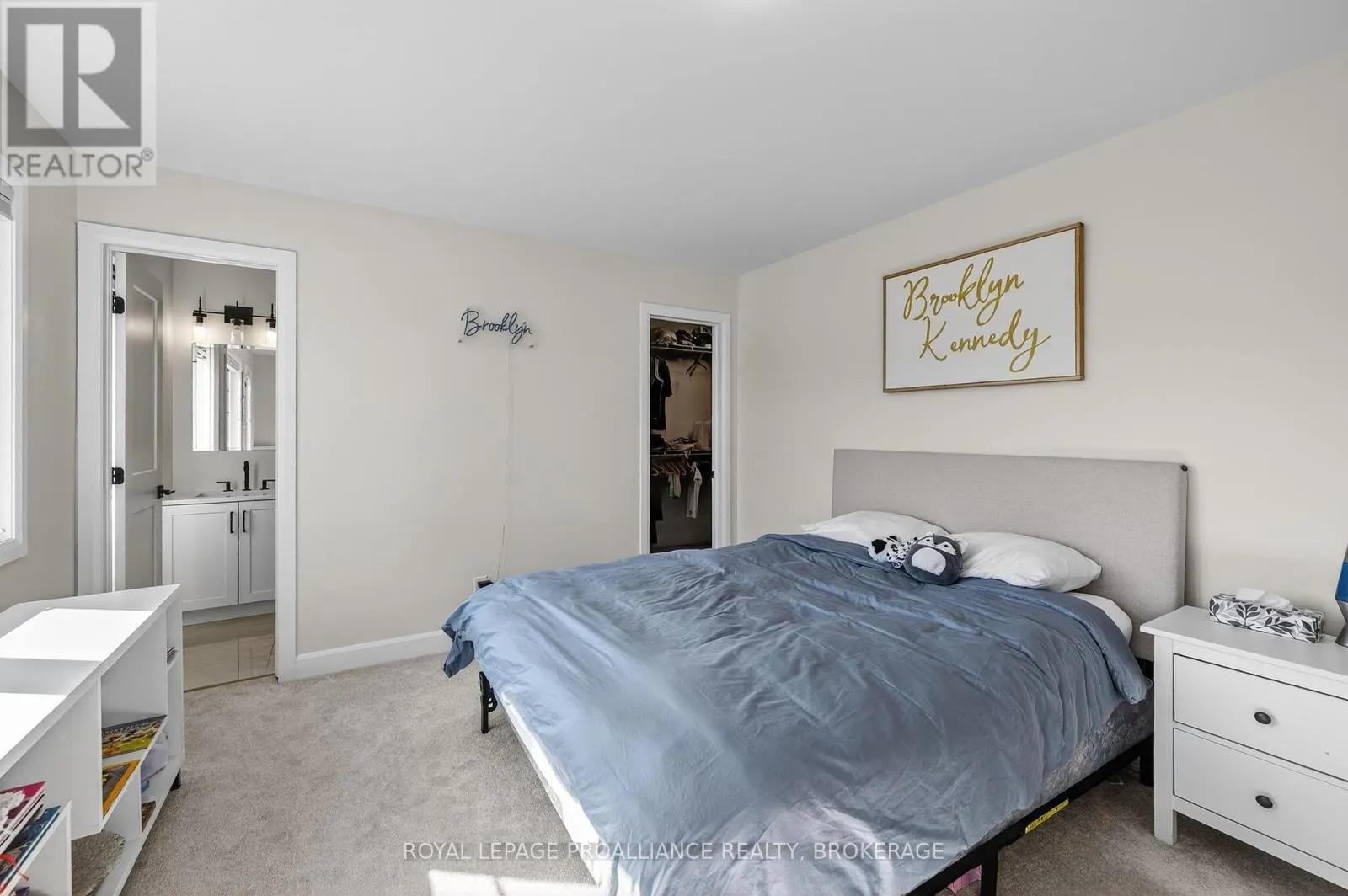 756 RIVERVIEW WAY