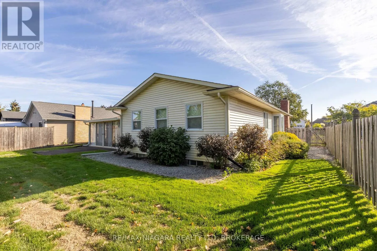 161 GREEN POINTE DRIVE