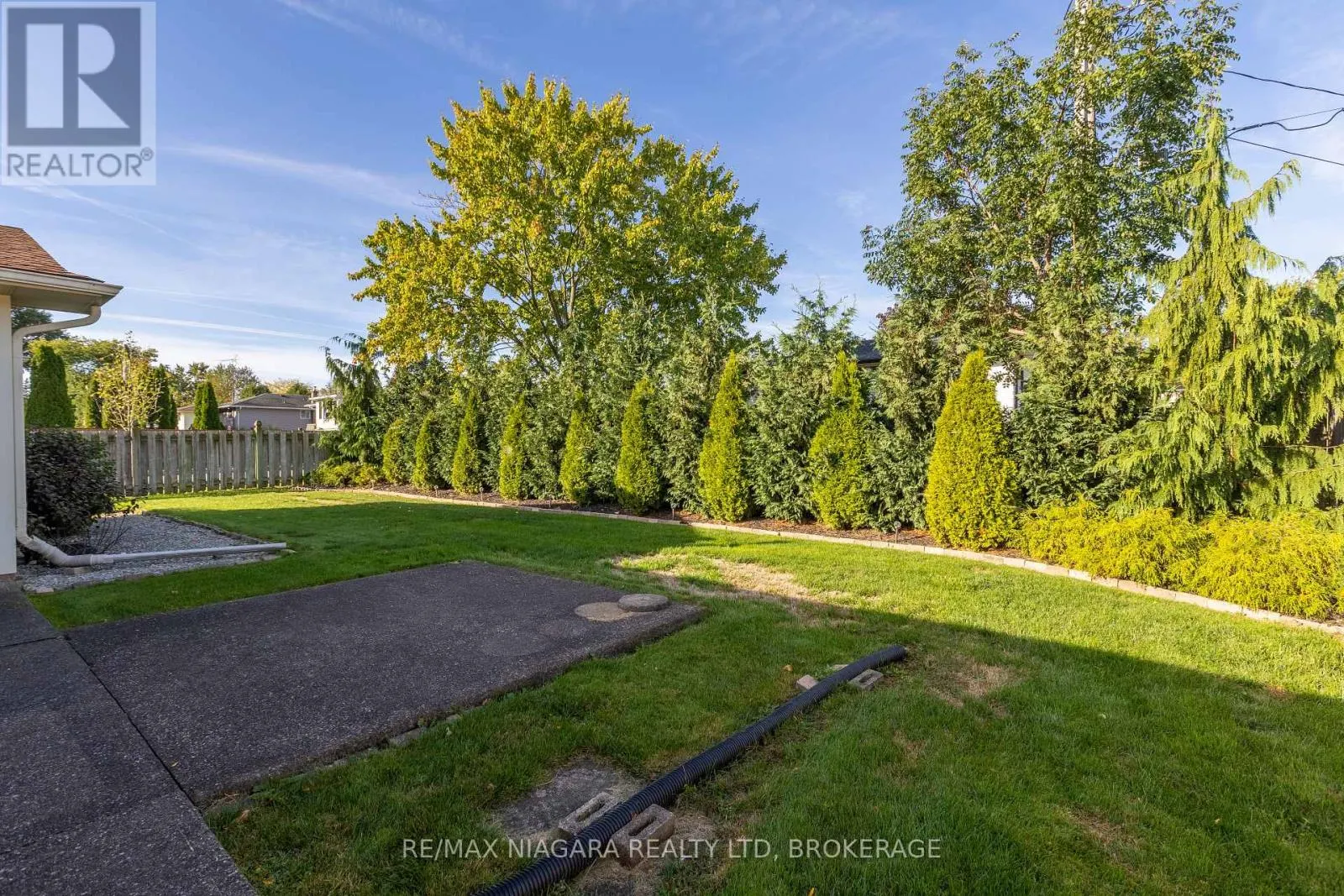 161 GREEN POINTE DRIVE