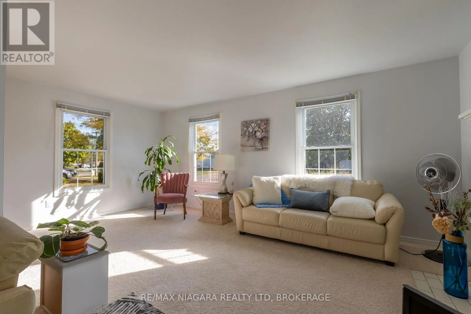 161 GREEN POINTE DRIVE