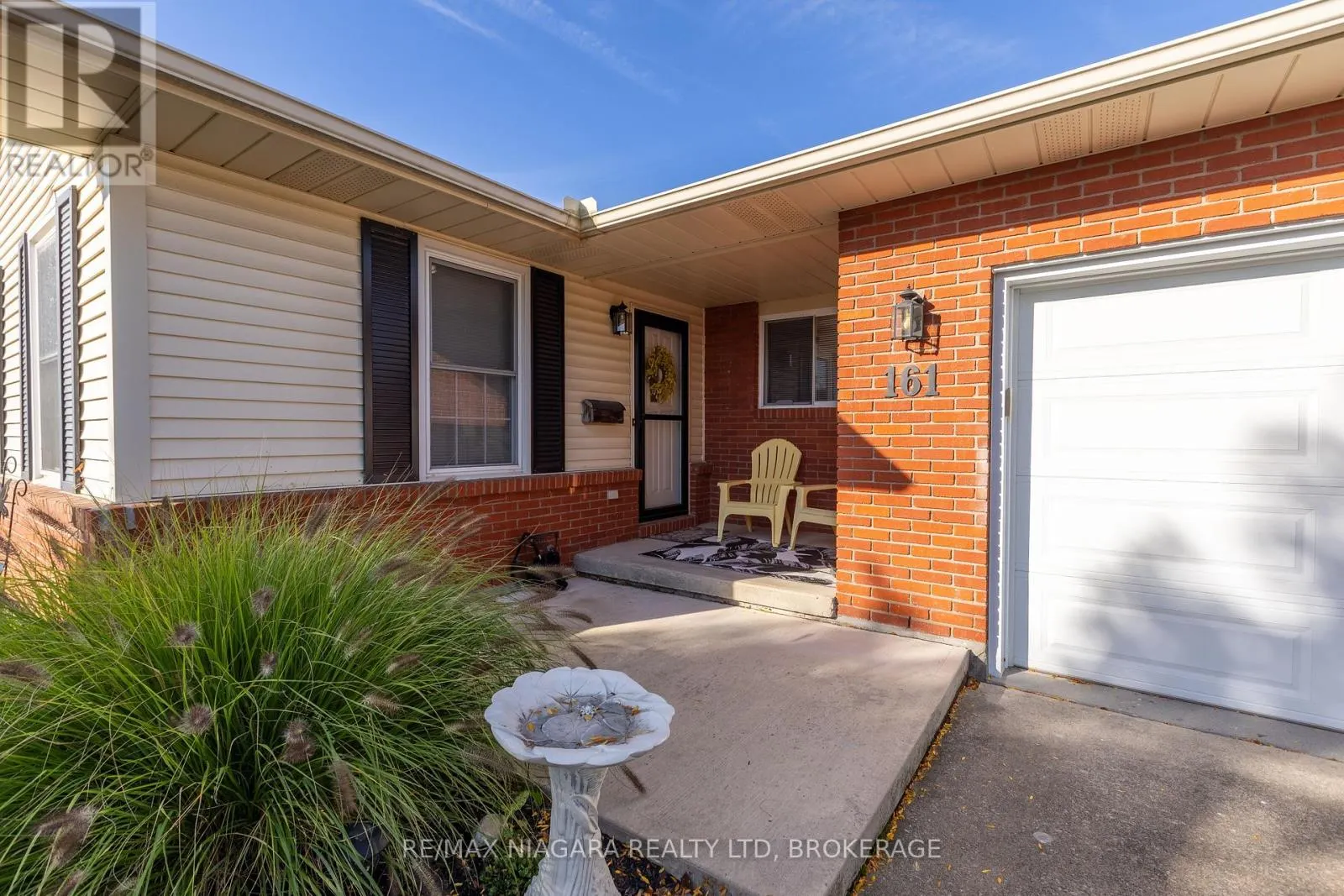 161 GREEN POINTE DRIVE