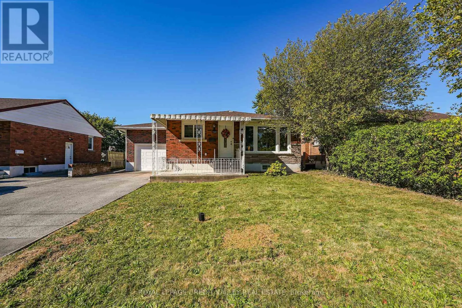 BSMT - 7139 WARDEN AVENUE