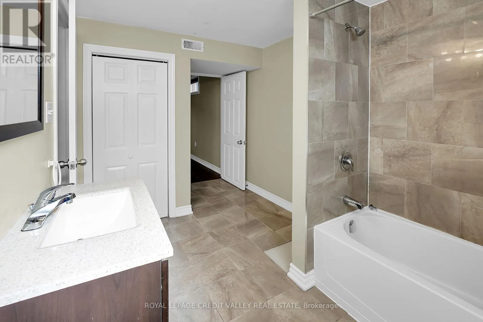 BSMT - 7139 WARDEN AVENUE