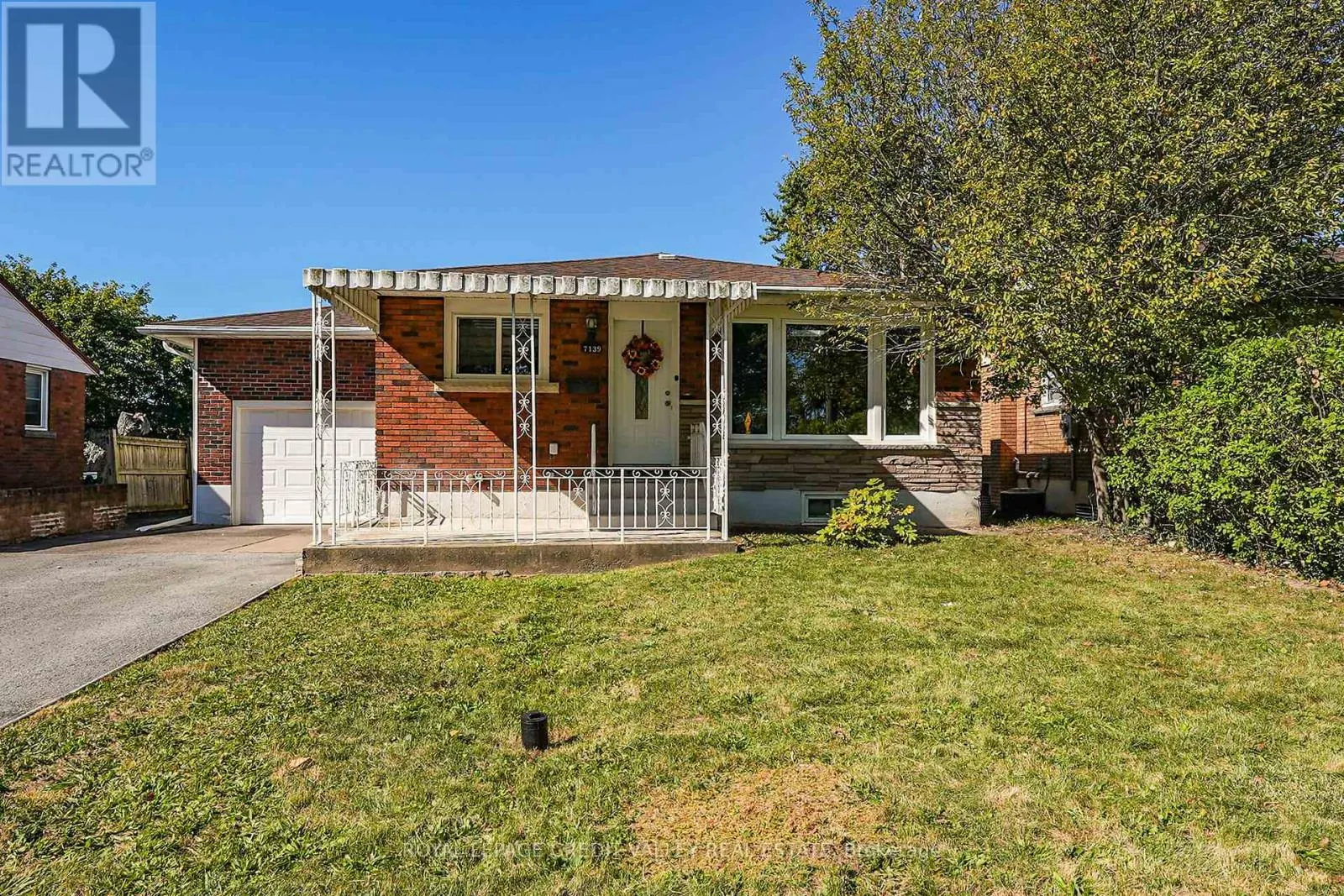 BSMT - 7139 WARDEN AVENUE
