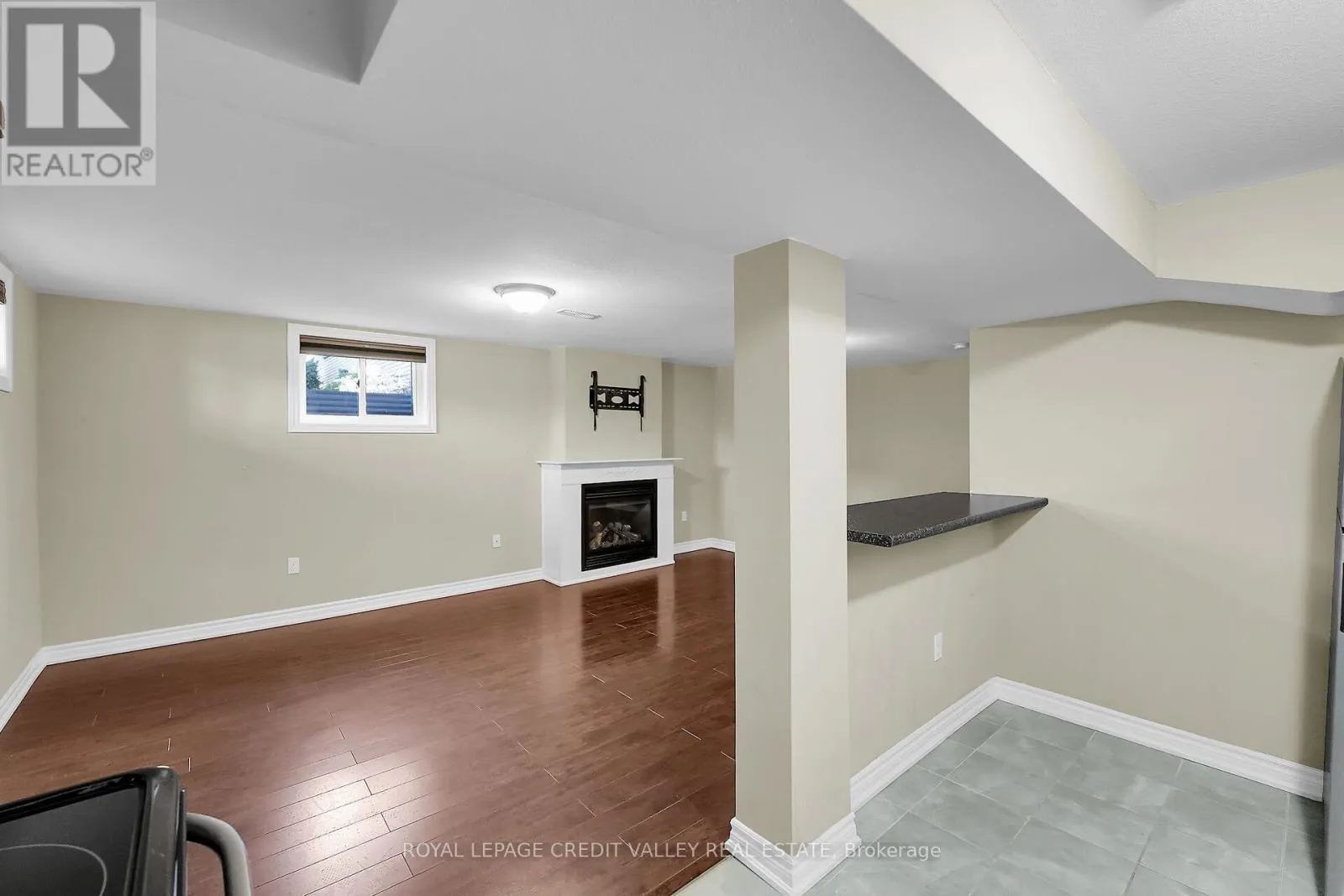 BSMT - 7139 WARDEN AVENUE