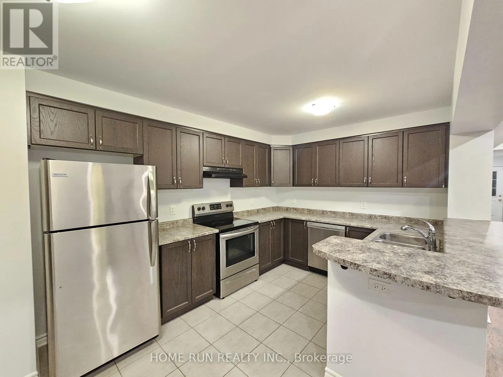 2245 WATERCOLOURS WAY
