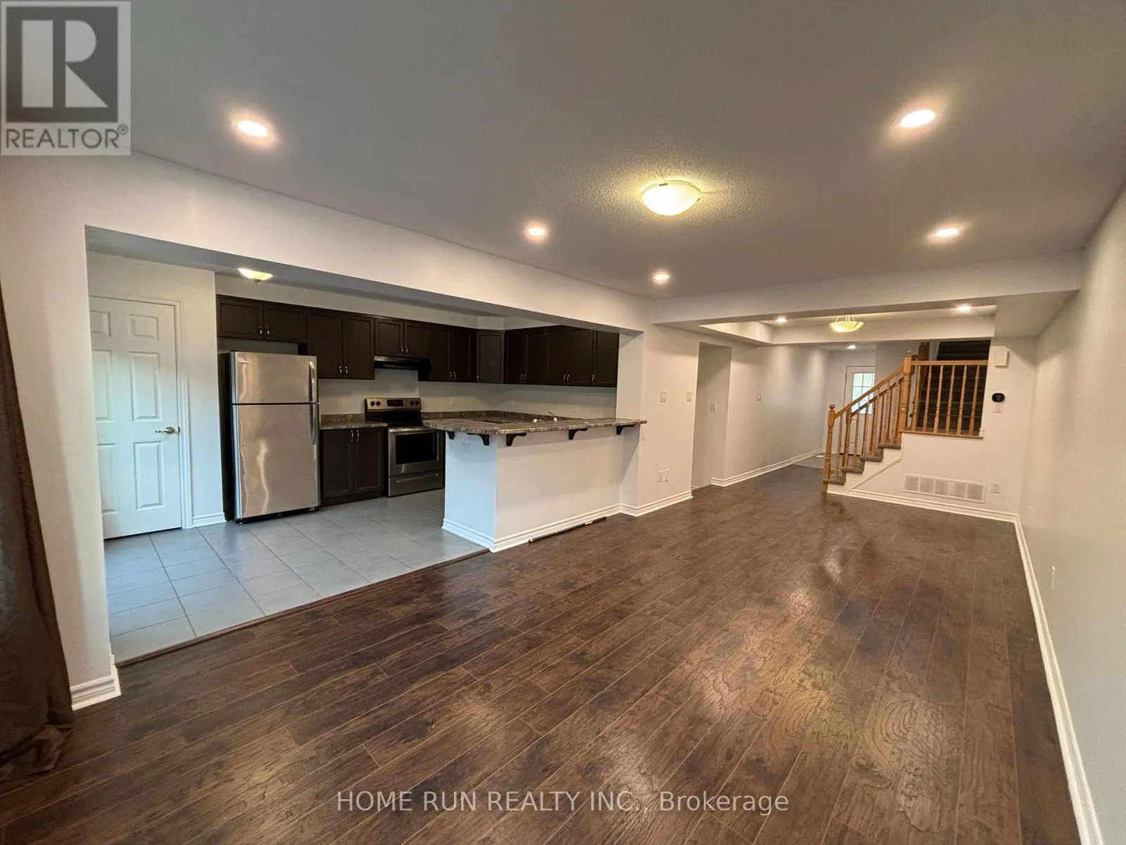 2245 WATERCOLOURS WAY