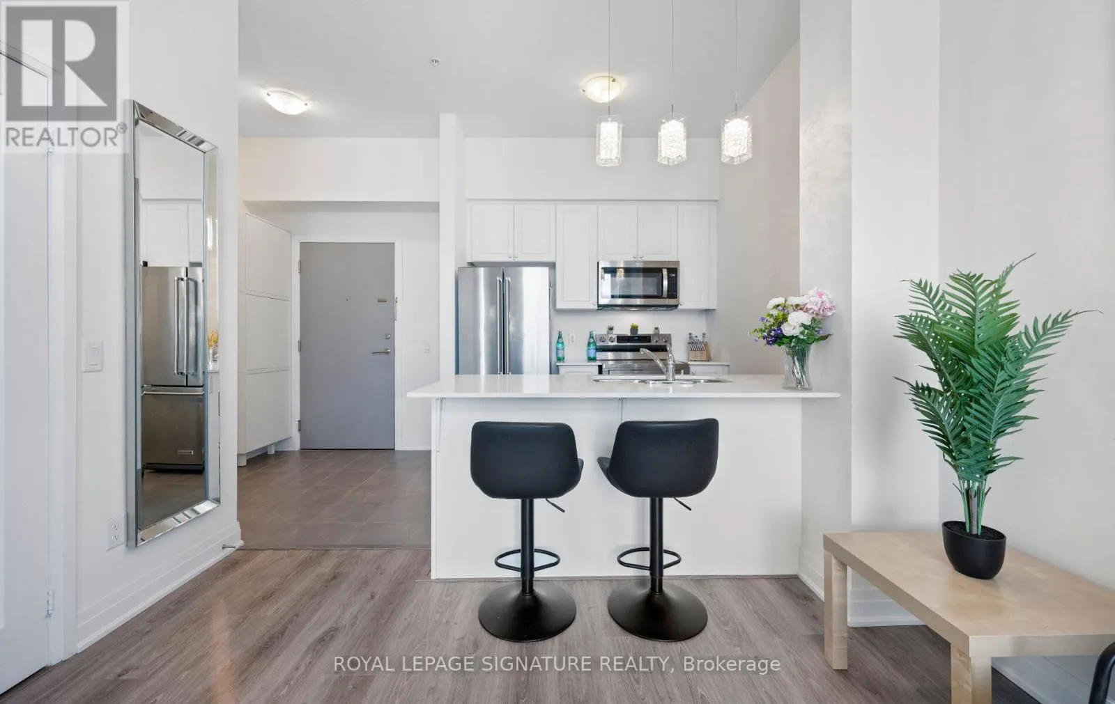 628 - 16 CONCORD PLACE