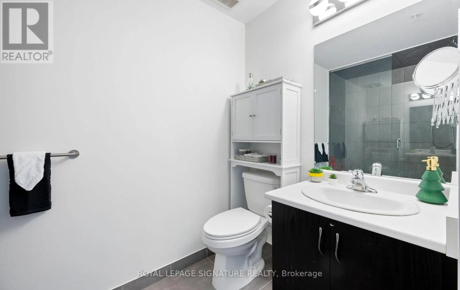 628 - 16 CONCORD PLACE
