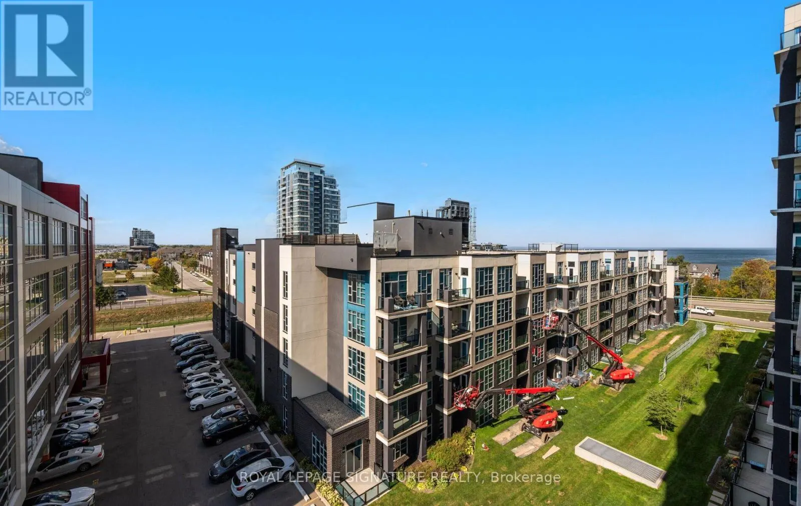 628 - 16 CONCORD PLACE